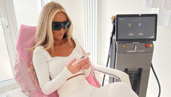 Doncaster White Girl Laser thumbnail